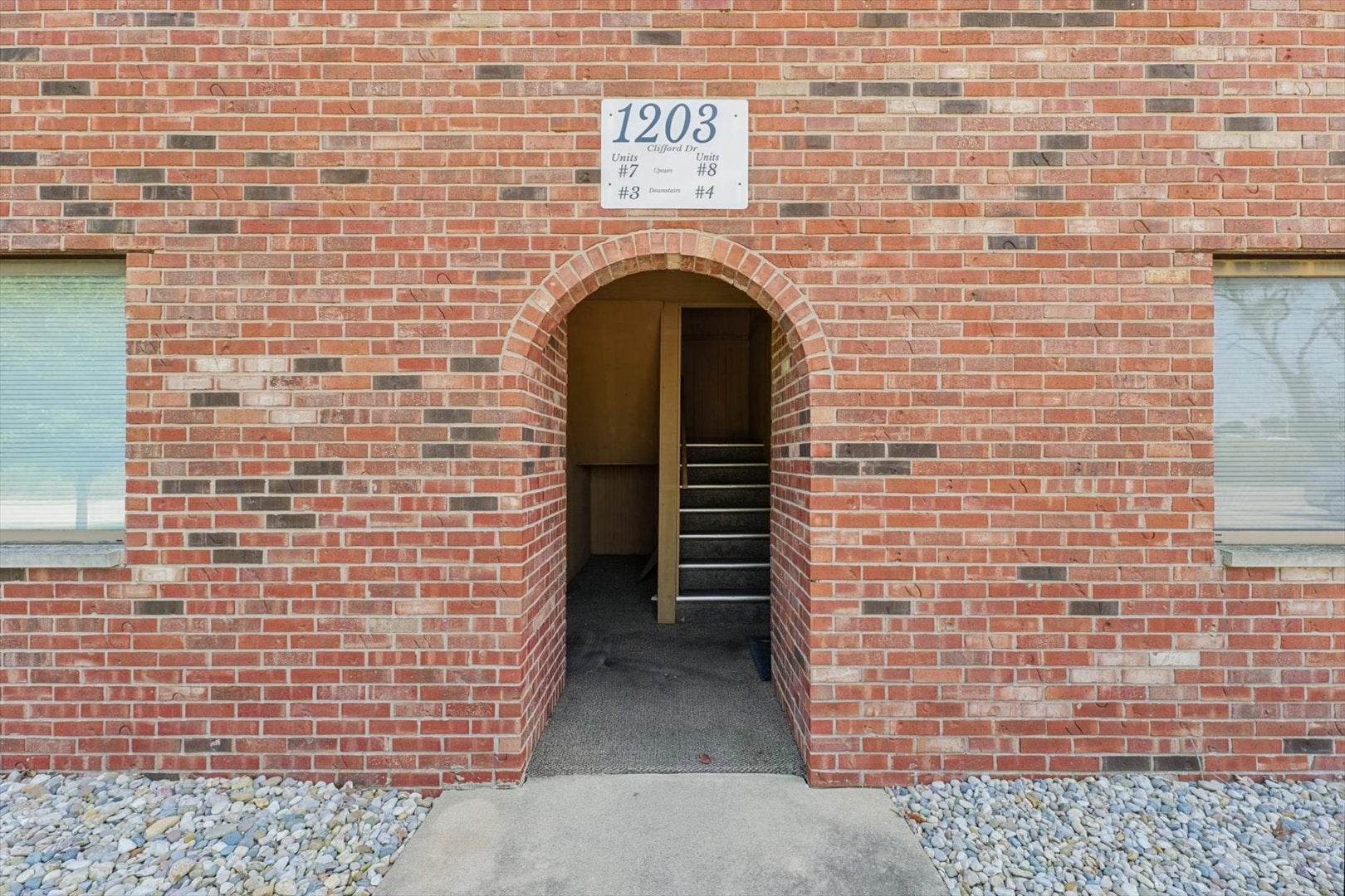 1203 Clifford Drive 7