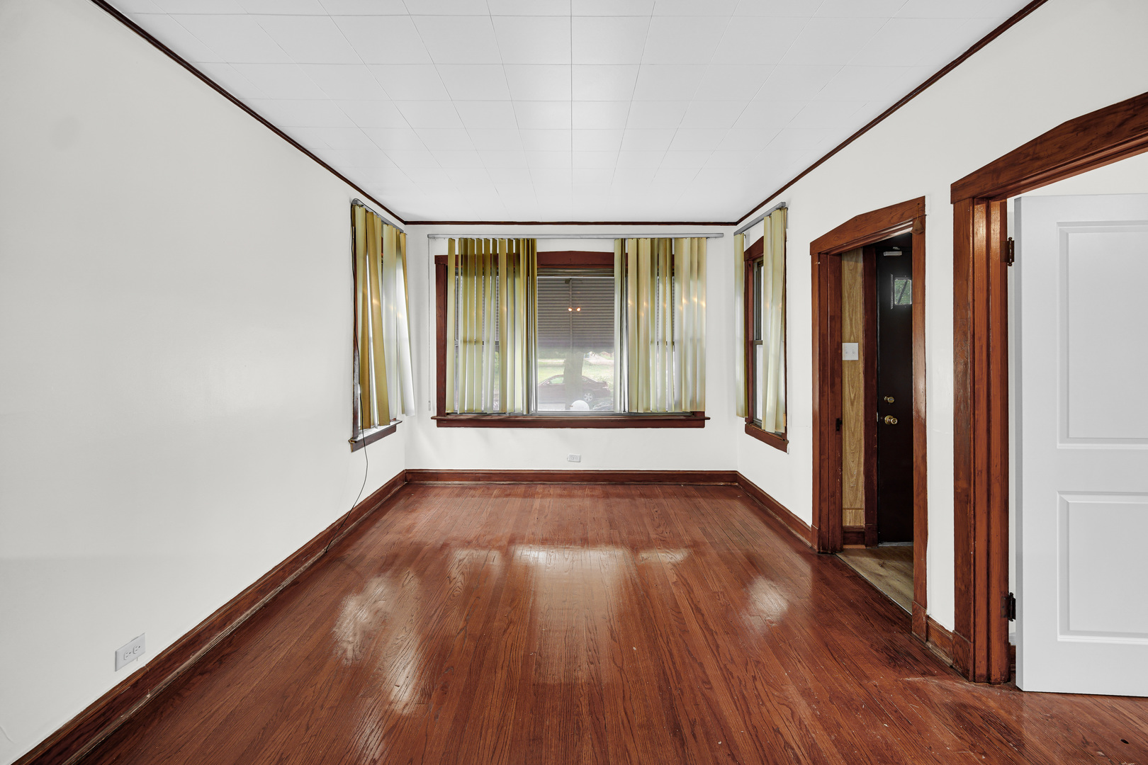 1710 W 71st Street