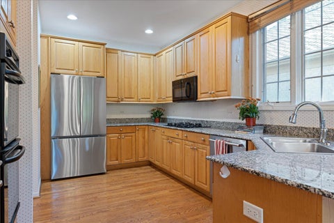 Tiny photo for 2060 Claridge Court, Northbrook, IL 60062 (MLS # 12776157)