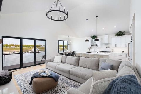 Tiny photo for 318 Leeward Way, Ottawa, IL 61350 (MLS # 12567198)