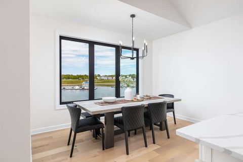 Tiny photo for 318 Leeward Way, Ottawa, IL 61350 (MLS # 12567198)