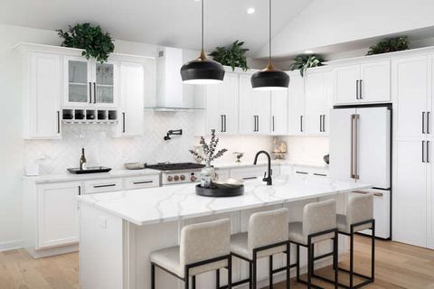 Tiny photo for 318 Leeward Way, Ottawa, IL 61350 (MLS # 12567198)