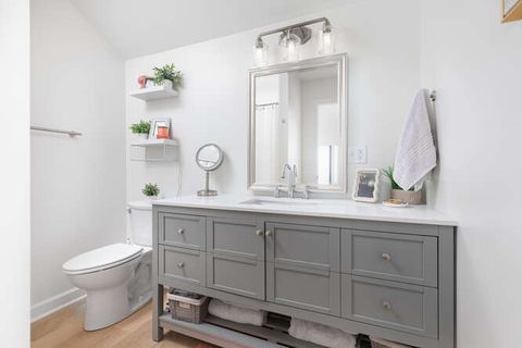 Tiny photo for 318 Leeward Way, Ottawa, IL 61350 (MLS # 12567198)