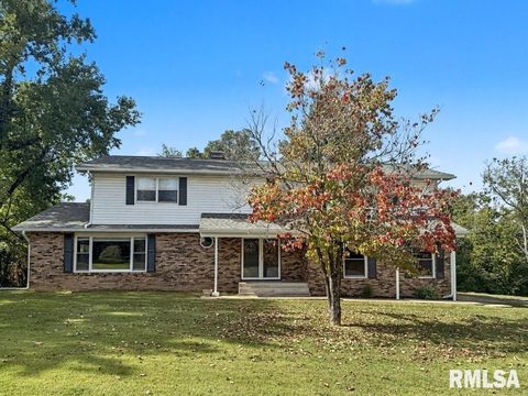 Tiny photo for 39 Butternut Hill Drive, Carbondale, IL 52903 (MLS # QC4268004)