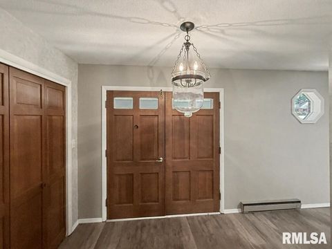 Tiny photo for 39 Butternut Hill Drive, Carbondale, IL 52903 (MLS # QC4268004)