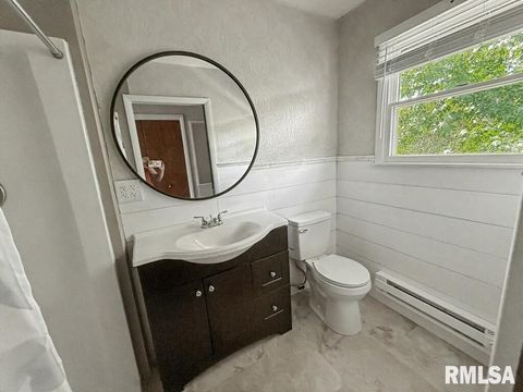 Tiny photo for 39 Butternut Hill Drive, Carbondale, IL 52903 (MLS # QC4268004)