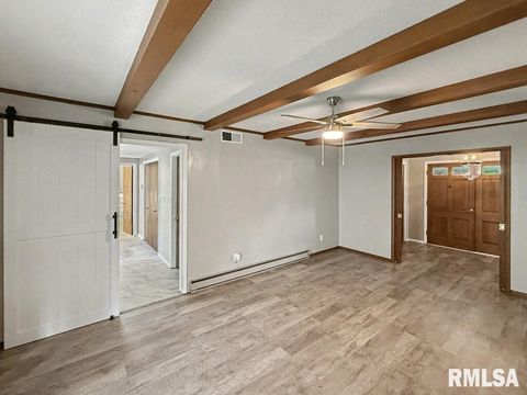 Tiny photo for 39 Butternut Hill Drive, Carbondale, IL 52903 (MLS # QC4268004)