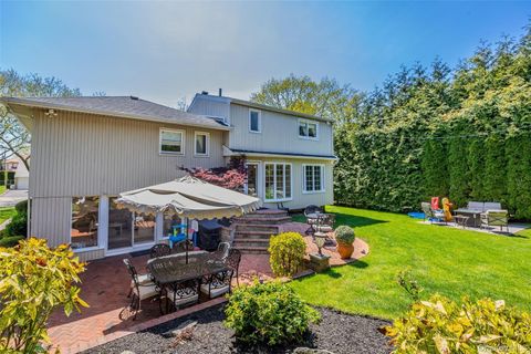 Tiny photo for 77 Lake Drive, Manhasset Hills, NY 11040 (MLS # 12645694)