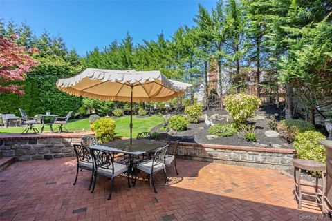 Tiny photo for 77 Lake Drive, Manhasset Hills, NY 11040 (MLS # 12645694)