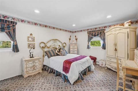 Tiny photo for 77 Lake Drive, Manhasset Hills, NY 11040 (MLS # 12645694)