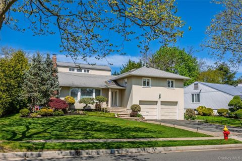 Tiny photo for 77 Lake Drive, Manhasset Hills, NY 11040 (MLS # 12645694)