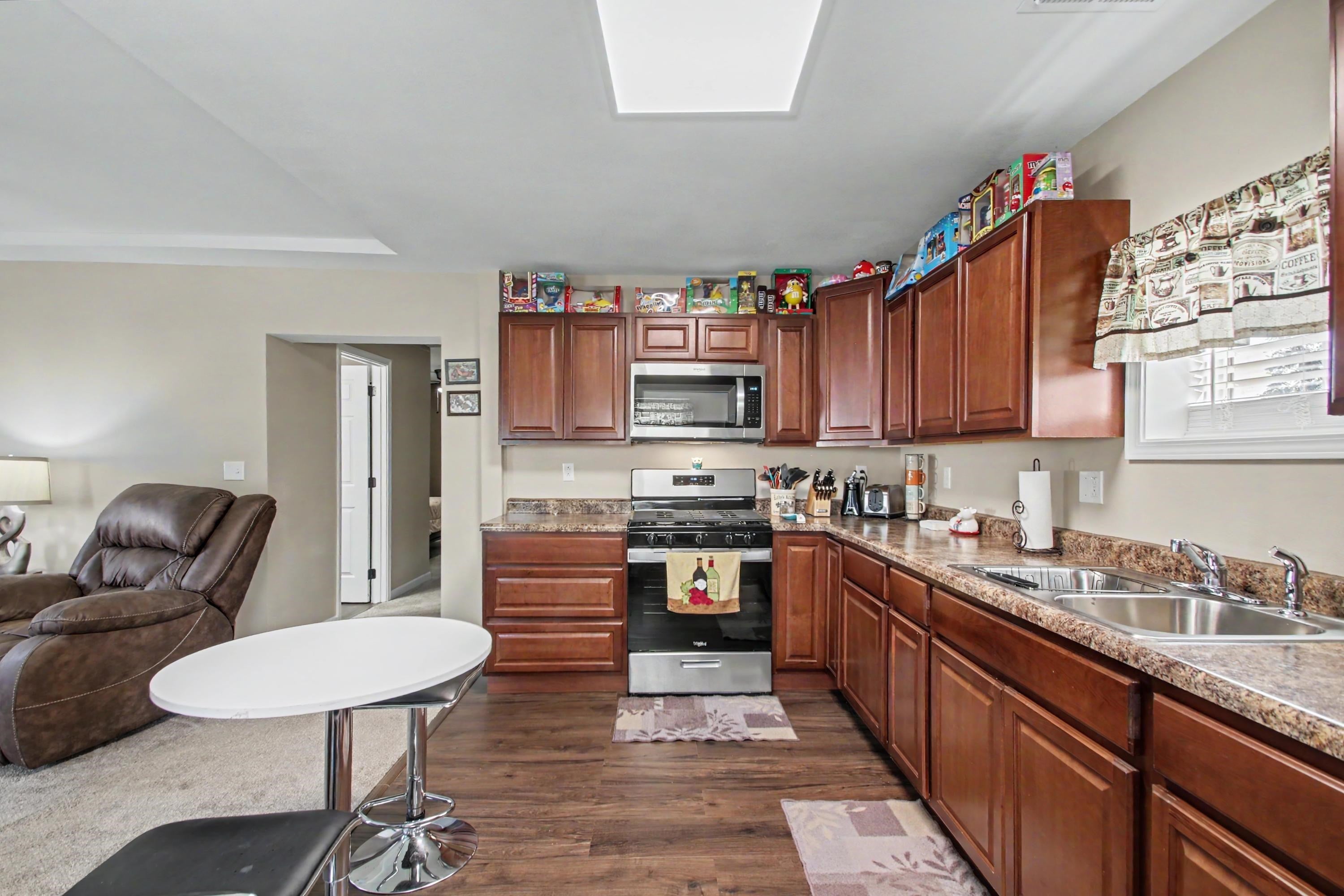 512 E Lafayette Street