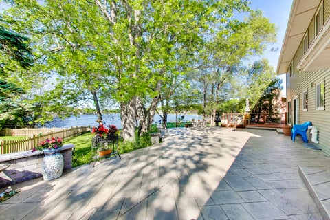 Tiny photo for 2004 Sprucewood Lane, Lindenhurst, IL 60046 (MLS # 12691664)