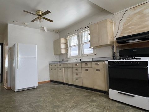 Tiny photo for 10607 S May Street, Chicago, IL 60643 (MLS # 12544551)