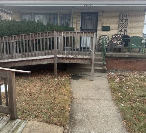 8828 S Yates Boulevard Chicago IL 60617