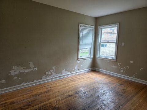 Tiny photo for 2012 DOBSON Street, Evanston, IL 60202 (MLS # 12639992)