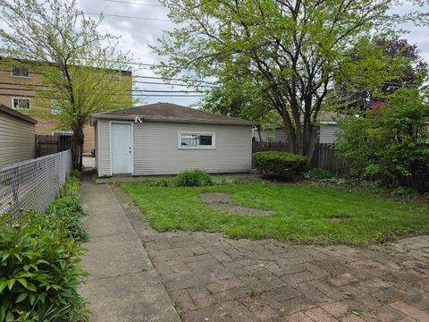 Tiny photo for 2012 DOBSON Street, Evanston, IL 60202 (MLS # 12639992)