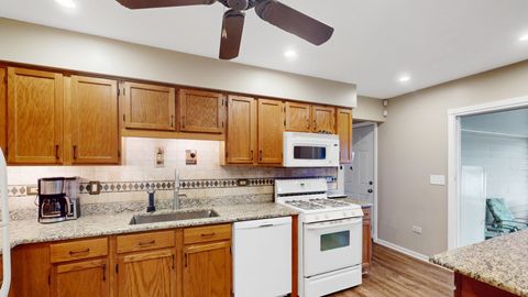 Tiny photo for 309 Vista Drive, Bolingbrook, IL 60490 (MLS # 12545963)