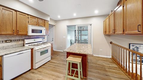 Tiny photo for 309 Vista Drive, Bolingbrook, IL 60490 (MLS # 12545963)