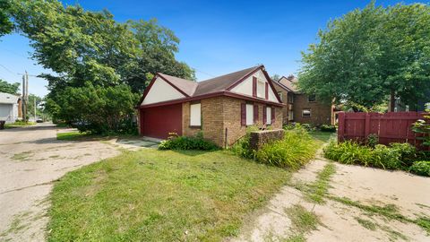Tiny photo for 1218 Harlem Boulevard, Rockford, IL 61103 (MLS # 12436901)