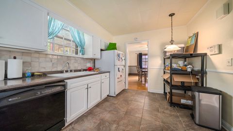 Tiny photo for 1218 Harlem Boulevard, Rockford, IL 61103 (MLS # 12436901)