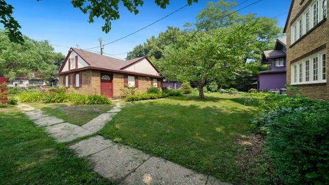 Tiny photo for 1218 Harlem Boulevard, Rockford, IL 61103 (MLS # 12436901)