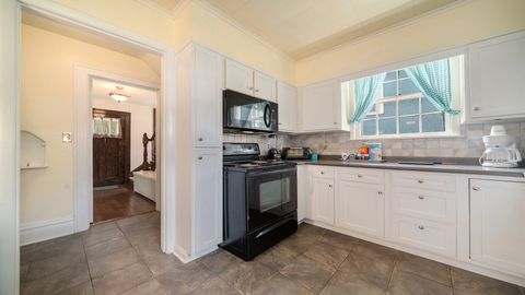 Tiny photo for 1218 Harlem Boulevard, Rockford, IL 61103 (MLS # 12436901)