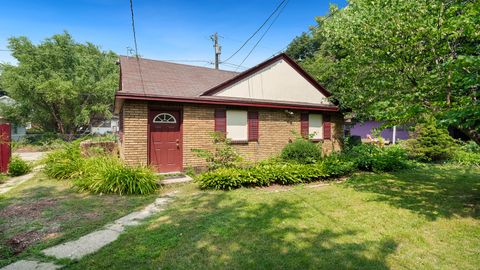 Tiny photo for 1218 Harlem Boulevard, Rockford, IL 61103 (MLS # 12436901)