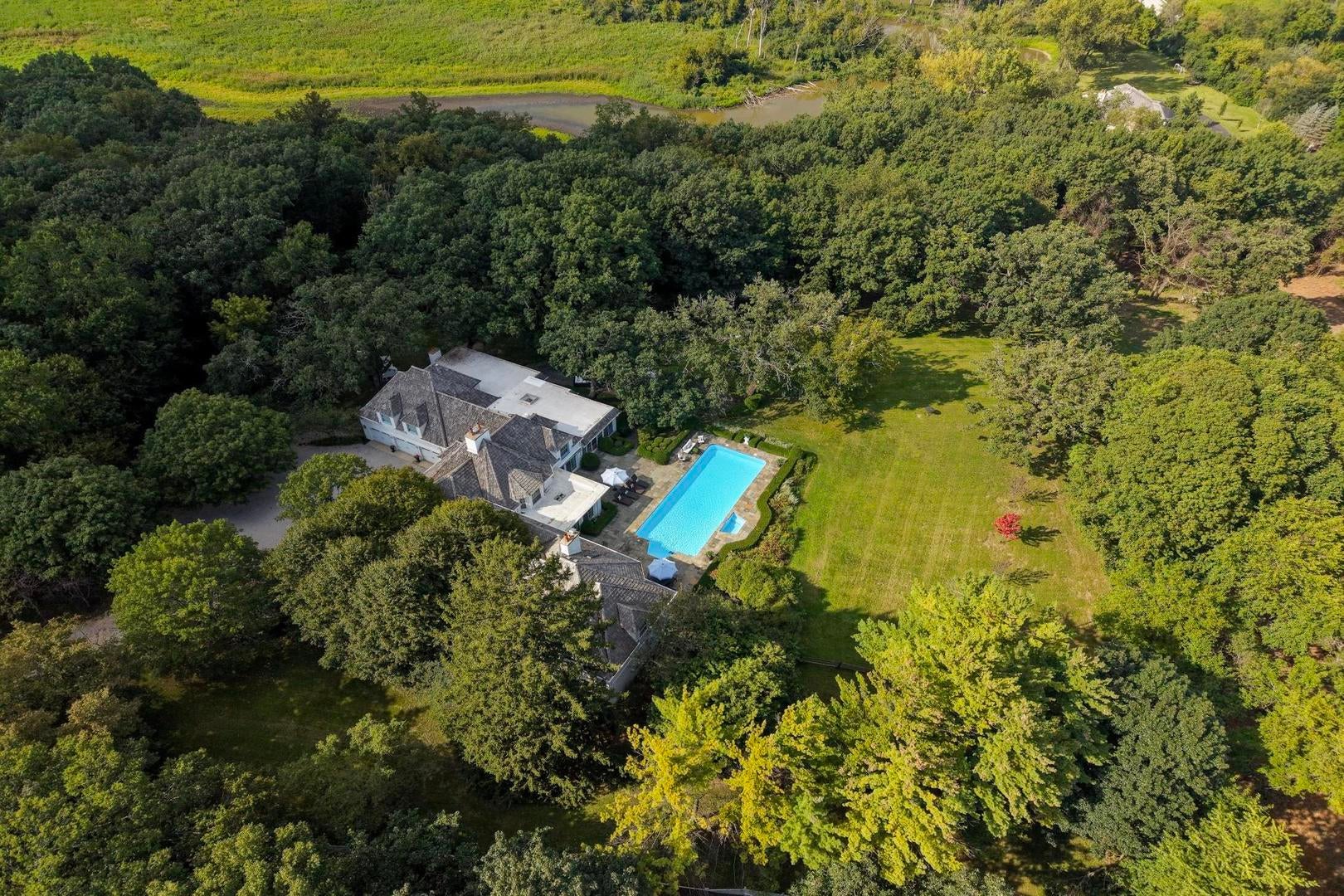 374 N Bateman Circle