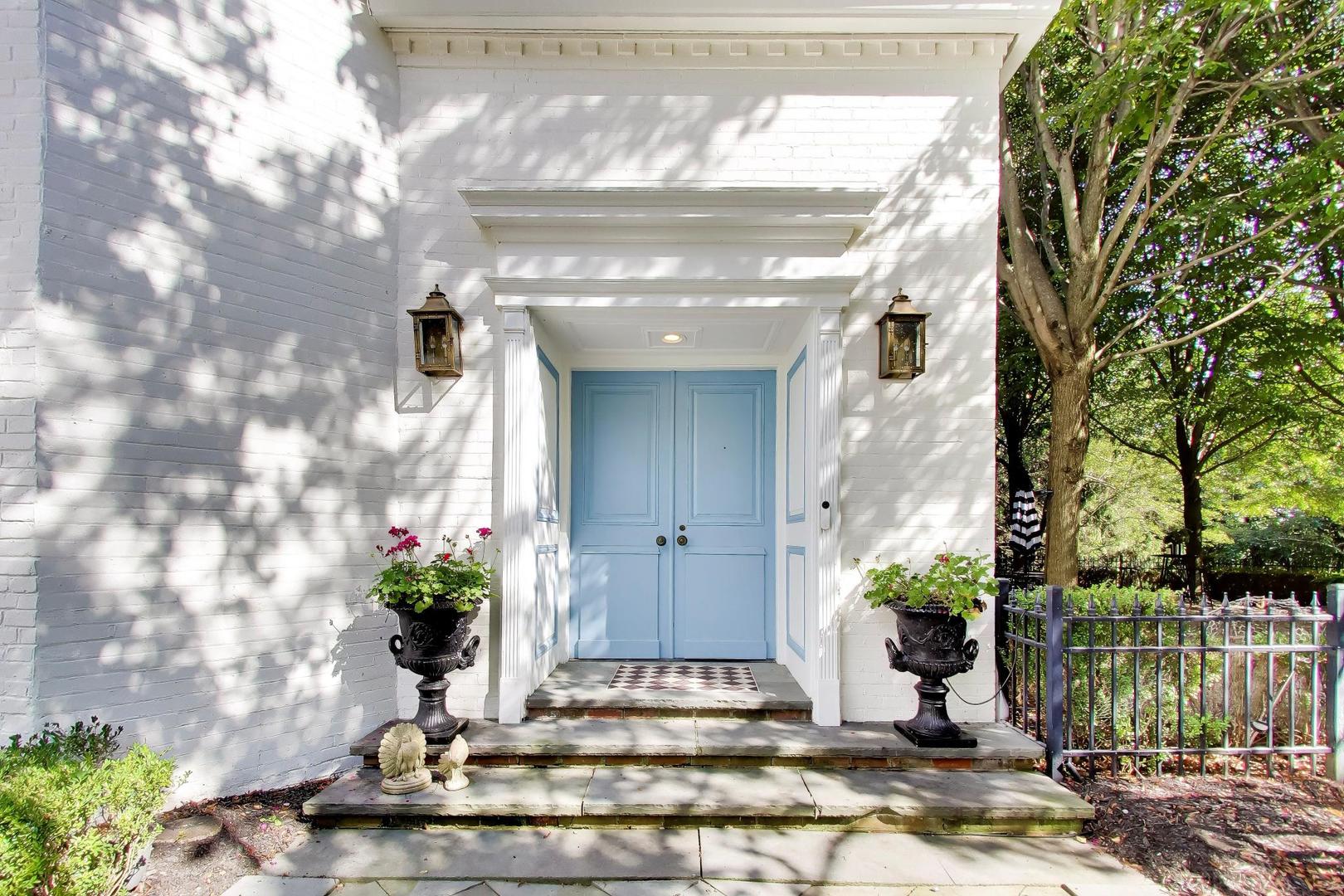 374 N Bateman Circle