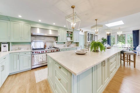 Tiny photo for 374 N Bateman Circle, Barrington Hills, IL 60010 (MLS # 12753018)