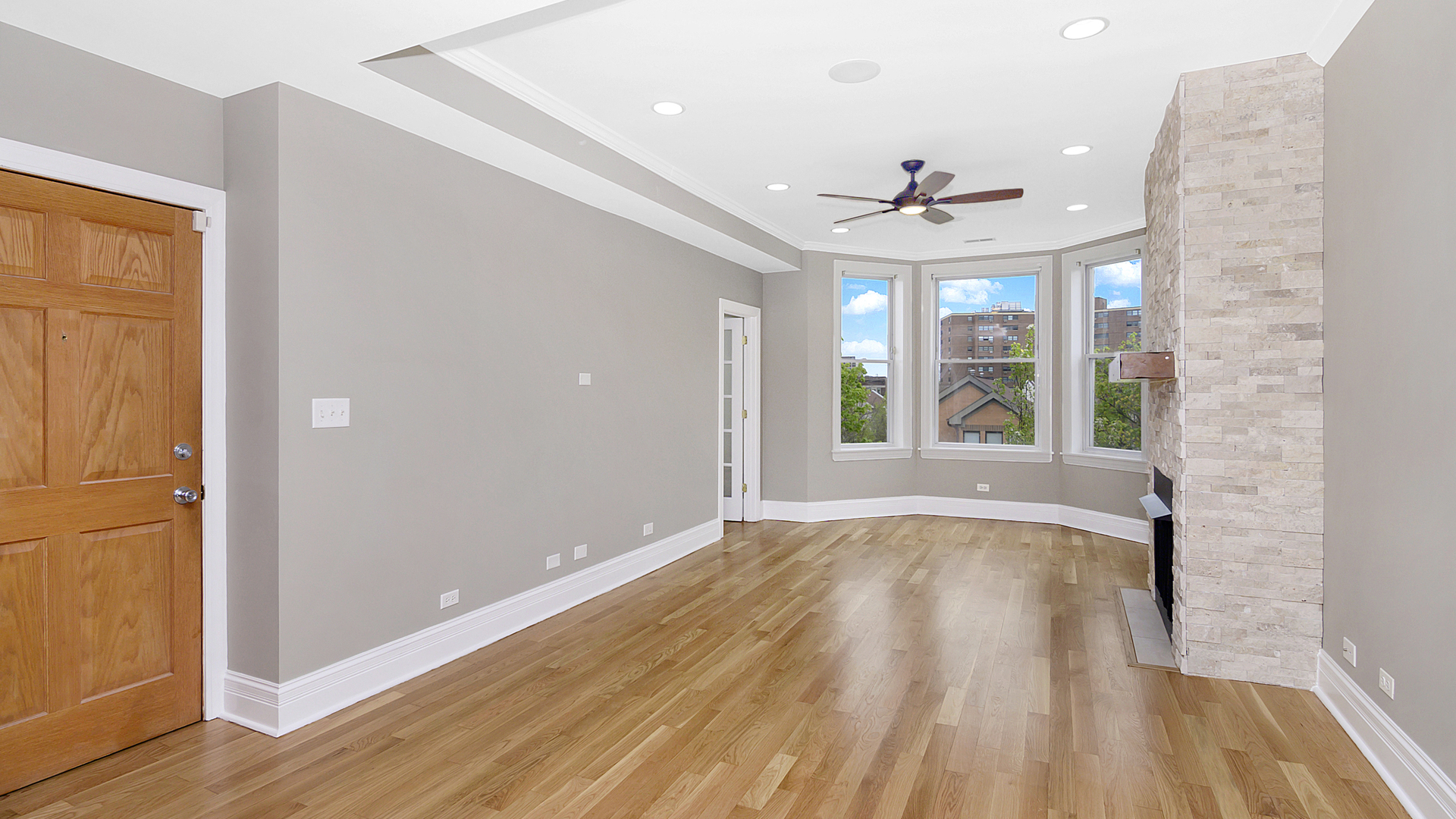 4918 S Saint Lawrence Avenue 3