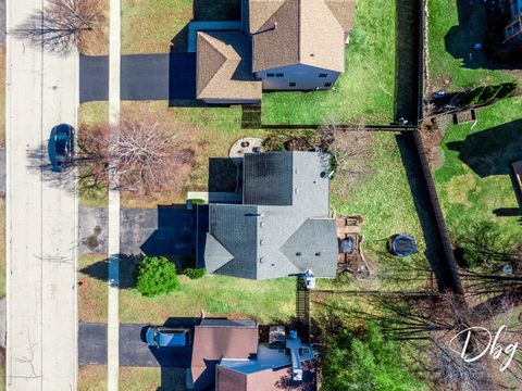 Tiny photo for 67 W Dahlia Lane, Round Lake Beach, IL 60073 (MLS # 12578981)