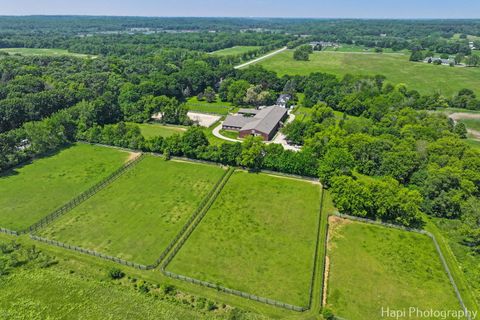 Tiny photo for 23 W County Line Road, Barrington Hills, IL 60010 (MLS # 12637923)