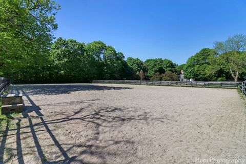 Tiny photo for 23 W County Line Road, Barrington Hills, IL 60010 (MLS # 12637923)