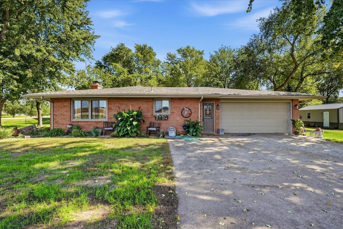 1926 N 31st Road