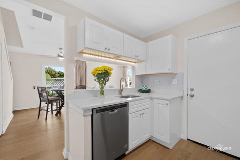 Tiny photo for 443 Yorktown Court, Aurora, IL 60504 (MLS # 12680652)