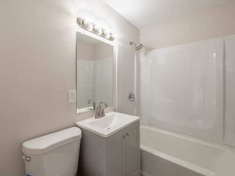 Tiny photo for 52 S Hawthorne Boulevard, Mundelein, IL 60060 (MLS # 12384499)