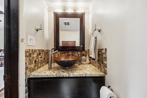 Tiny photo for 414 S Scoville Avenue #18, Oak Park, IL 60302 (MLS # 12687411)