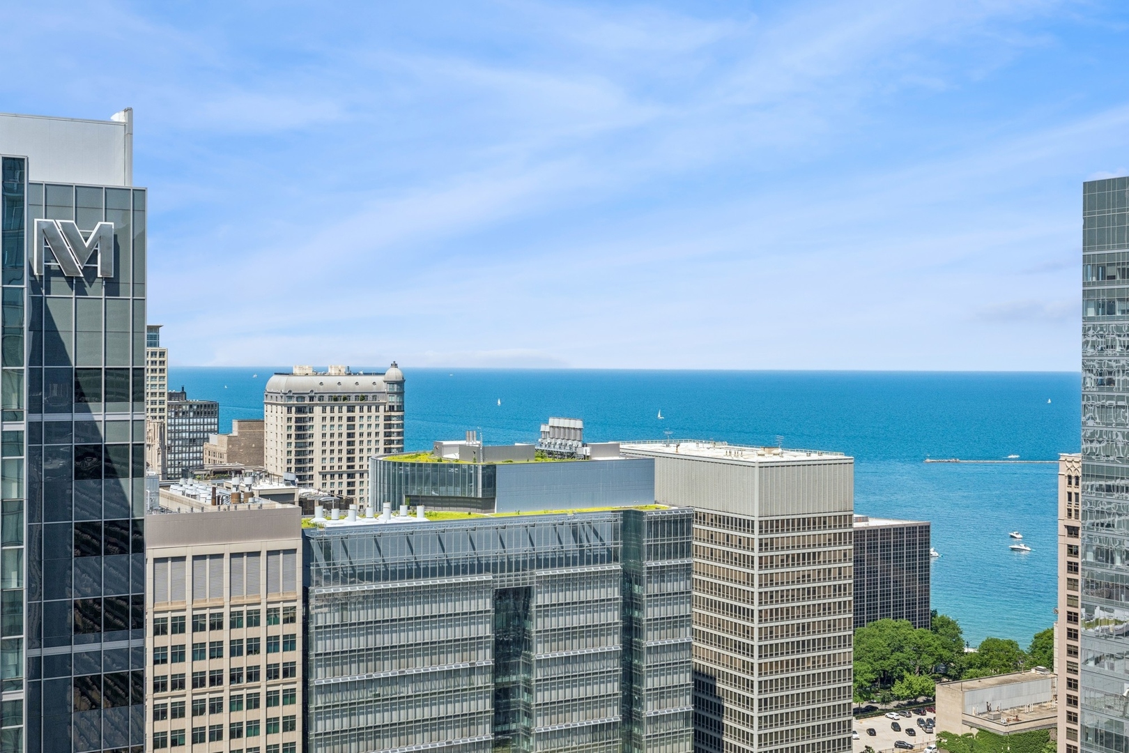 600 N FAIRBANKS Court 3304