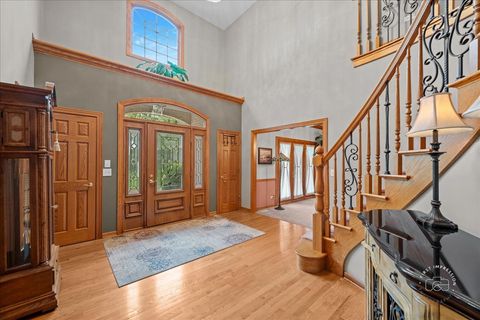 Tiny photo for 36 Oak Bluff Court, Naperville, IL 60565 (MLS # 12409293)