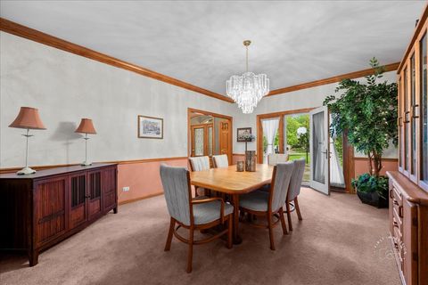 Tiny photo for 36 Oak Bluff Court, Naperville, IL 60565 (MLS # 12409293)