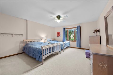 Tiny photo for 36 Oak Bluff Court, Naperville, IL 60565 (MLS # 12409293)