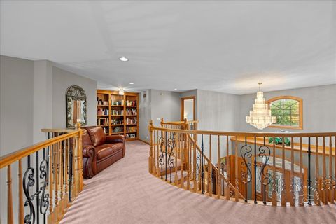Tiny photo for 36 Oak Bluff Court, Naperville, IL 60565 (MLS # 12409293)
