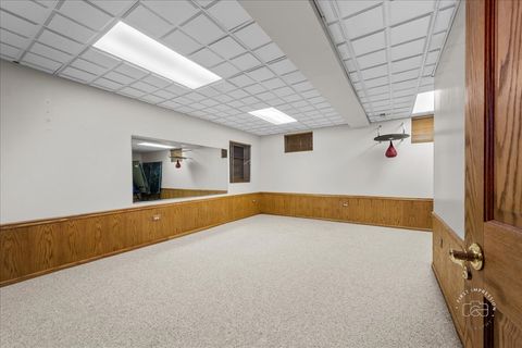 Tiny photo for 36 Oak Bluff Court, Naperville, IL 60565 (MLS # 12409293)