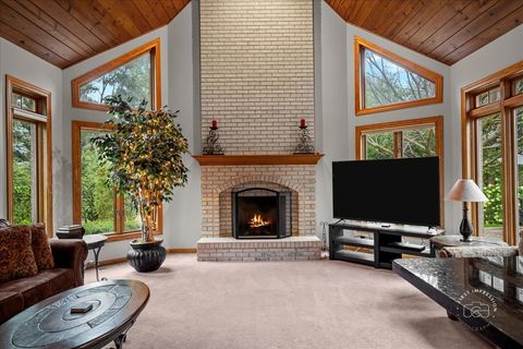 Tiny photo for 36 Oak Bluff Court, Naperville, IL 60565 (MLS # 12409293)
