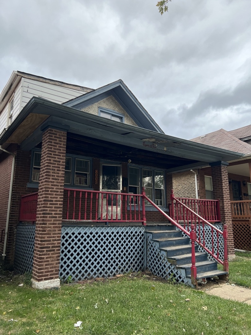 8005 S Ridgeland Avenue