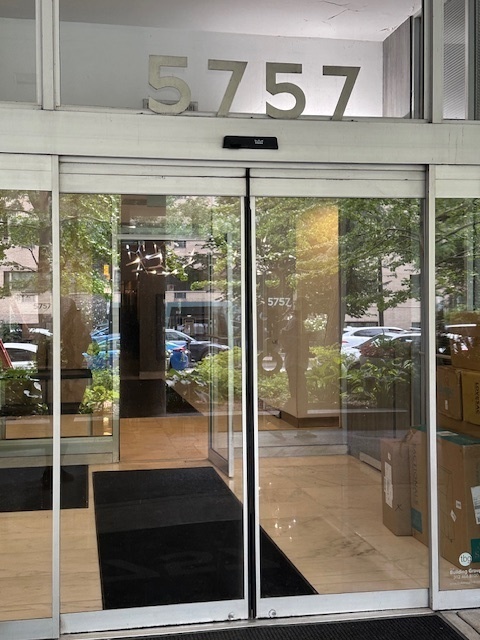 5757 N Sheridan Road 18J