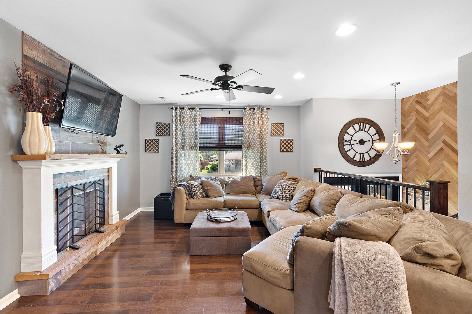 607 Shorewood Drive