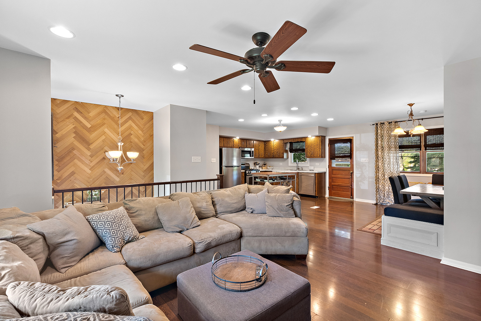 607 Shorewood Drive